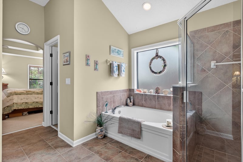 Photo 32 of 13863 Devan Lee Dr E, Jacksonville, FL 32226, photographed by Megapixeler