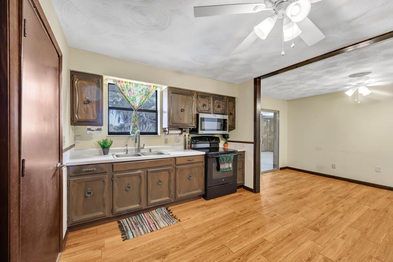 Photo 12 of 1019 Haynes Ct, Green Cove Springs, FL 32043, photographed by Megapixeler