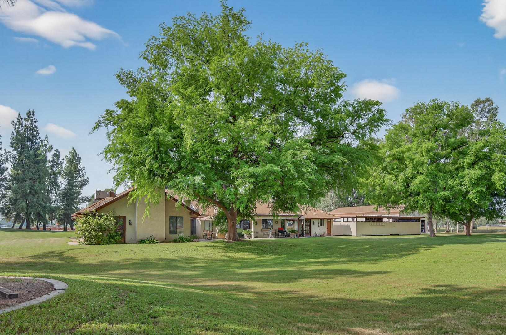 11640 E Sierra Ave, photo 52