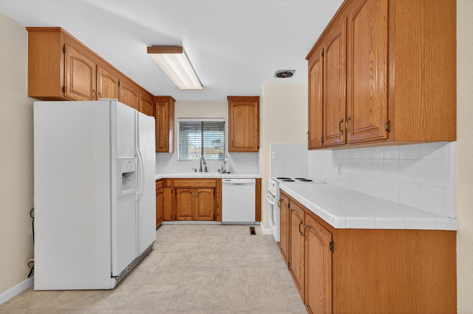 1335 Cindy Ave, photo 14