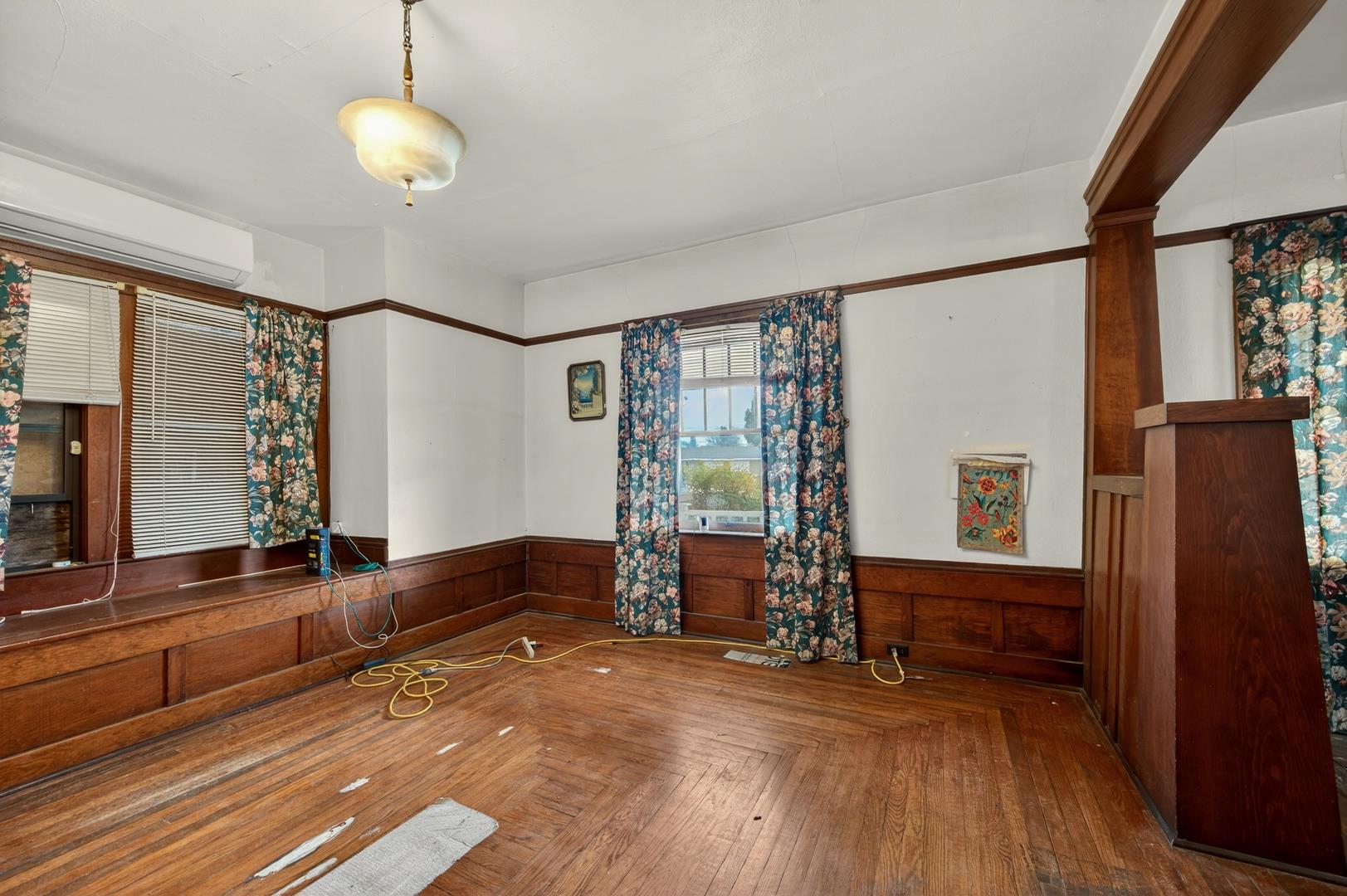 435 N Alta Ave, photo 24