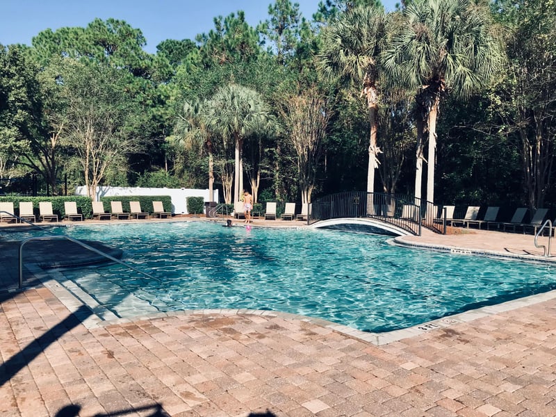 Kernan Forest Sparkling Pool at 12301 Kernan Forest Blvd, Jacksonville, FL 32225