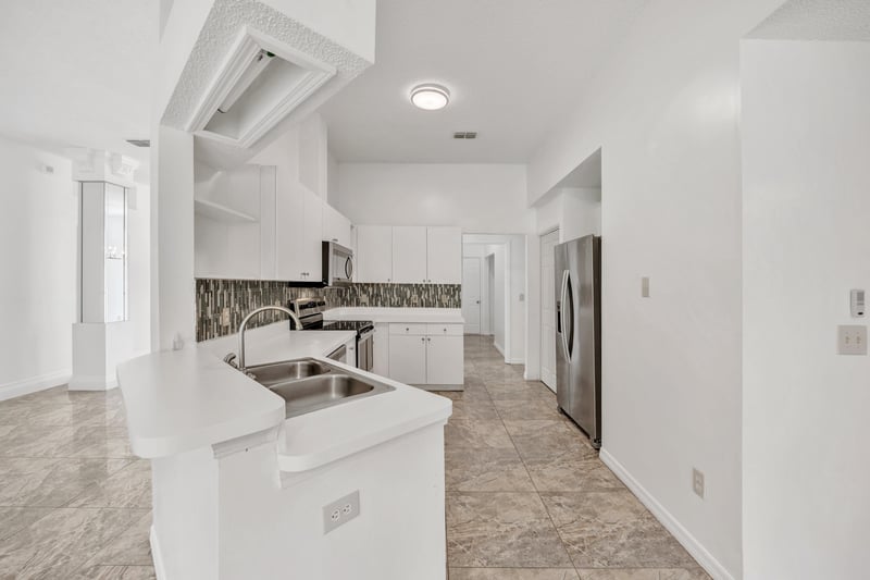 Photo 17 of 435 Jax Estates Dr N, Jacksonville, FL 32218, photographed by Megapixeler
