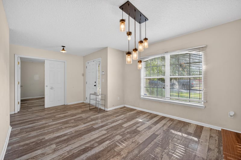 Photo 7 of 14262 Crestwick Dr W, Jacksonville, FL 32218, photographed by Megapixeler