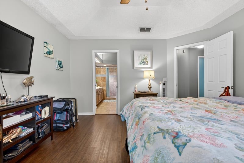 Photo 21 of 629 Hummingbird Ct, Jacksonville, FL 32259, photographed by Megapixeler