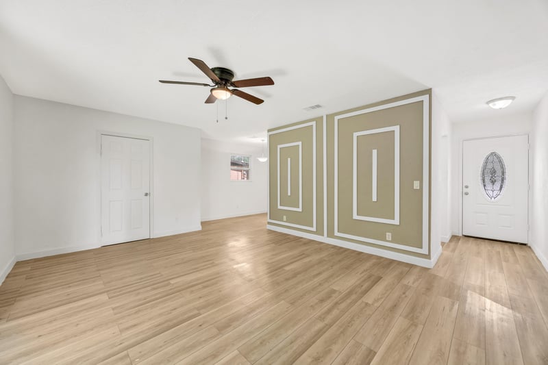 Photo 6 of 5736 Kinlock Ct, Jacksonville, FL 32219, photographed by Megapixeler