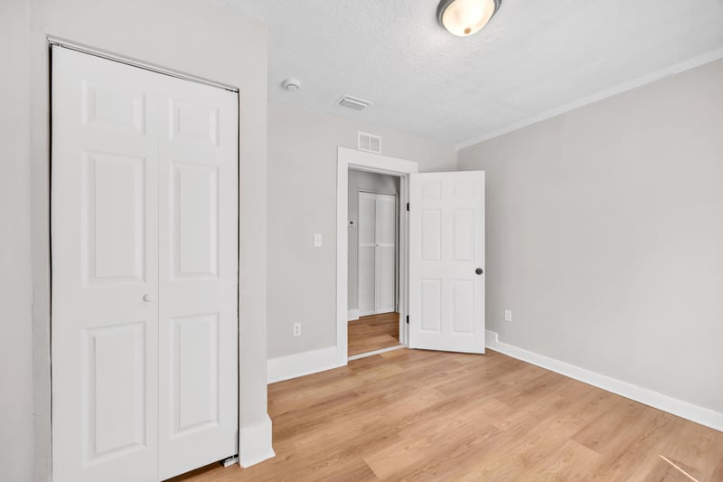 Photo 13 of 1352 W 16th St, Jacksonville, FL 32209, photographed by Megapixeler