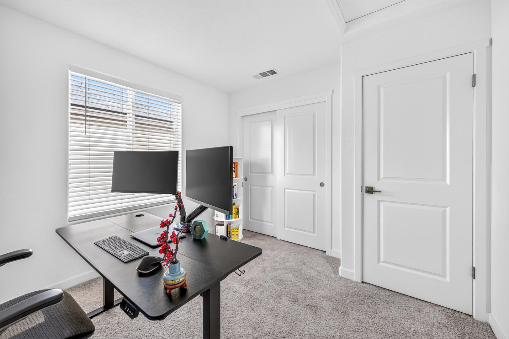 6050 W Swift Ave, photo 48