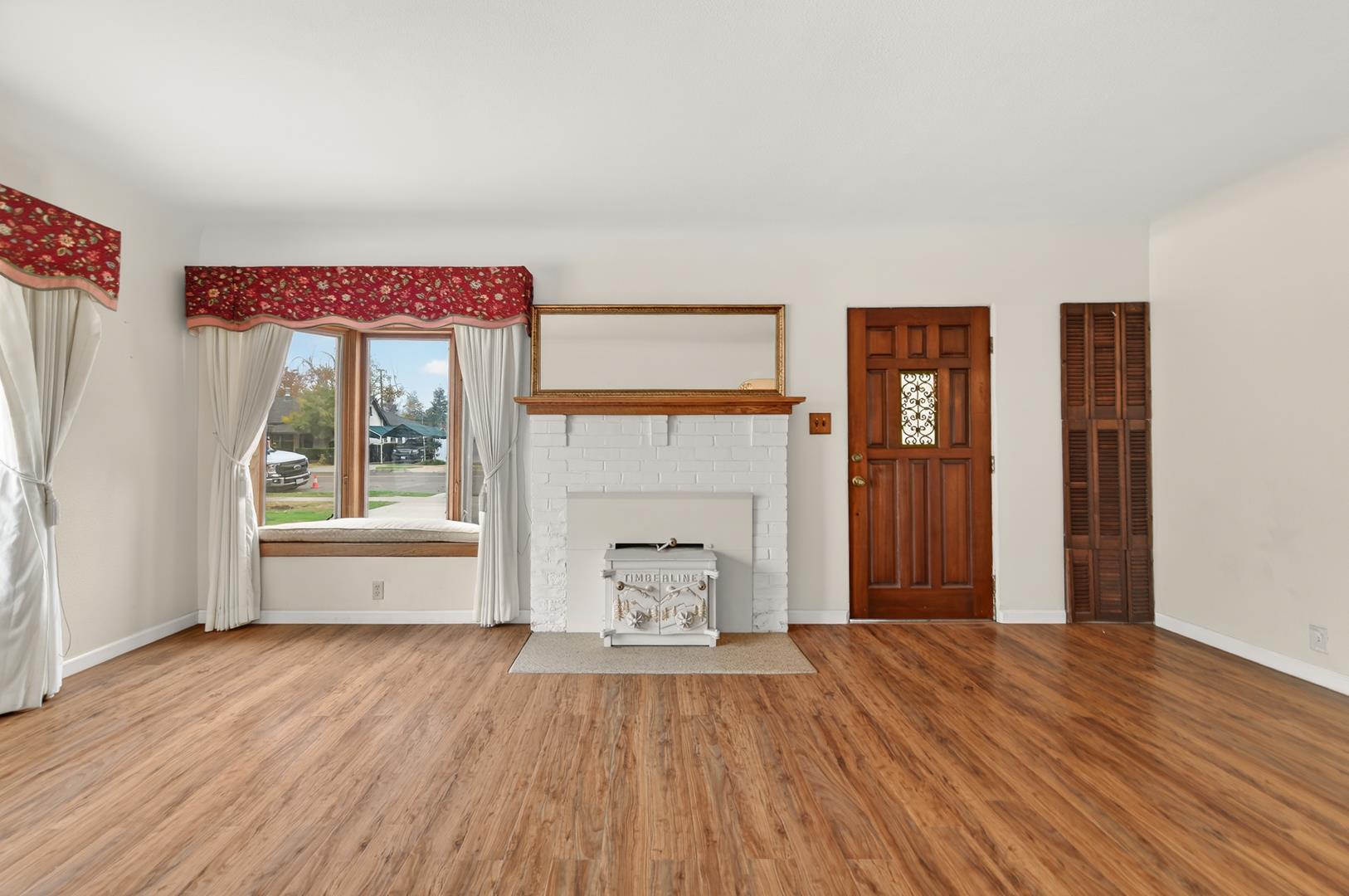 311 S K St, photo 7