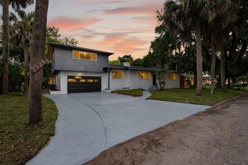 Photo 1 of 2925 Bethel Ct, Jacksonville, FL 32207, photographed by Megapixeler