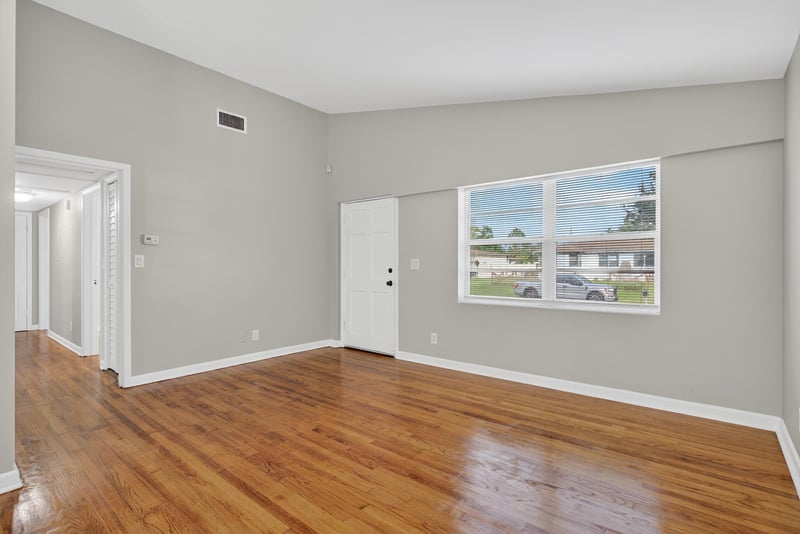 Photo 9 of 4152 Arcot Cir, Jacksonville, FL 32210, photographed by Megapixeler