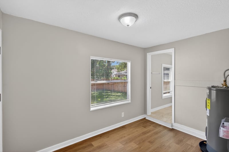 Photo 32 of 6619 Sunset Dr, Jacksonville, FL 32208, photographed by Megapixeler