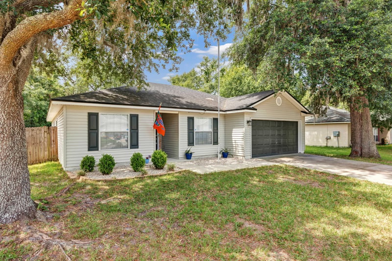 Photo 3 of 518 Lissie Ct, Macclenny, FL 32063, photographed by Megapixeler