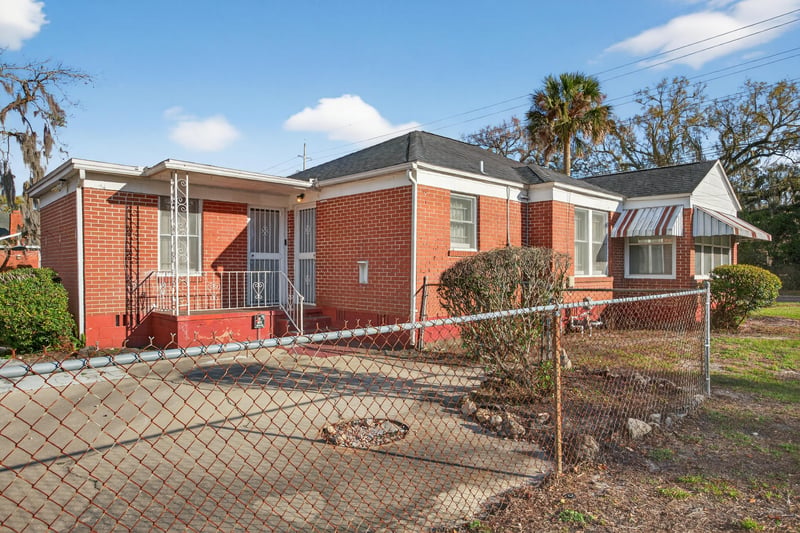 Photo 3 of 345 E 44th St, Jacksonville, FL 32208, photographed by Megapixeler