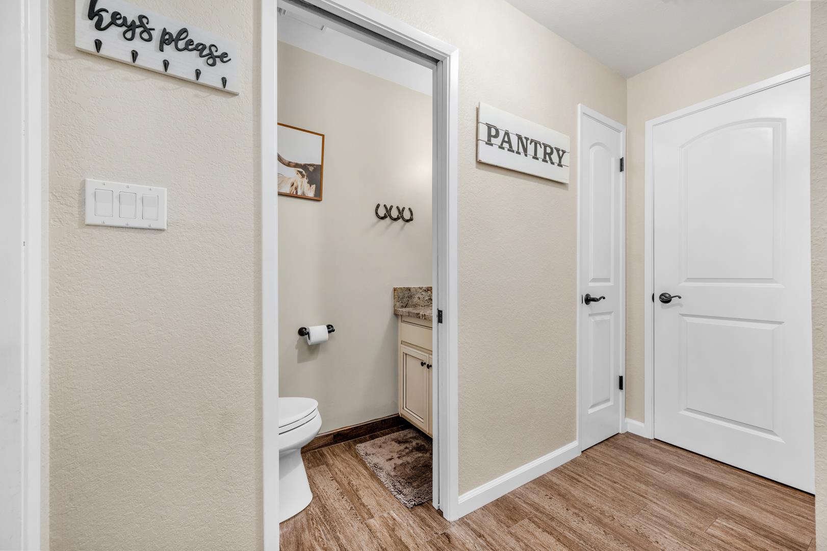 7856 S Del Rey Ave, photo 35