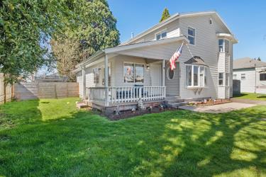 1039 N 4th Ave