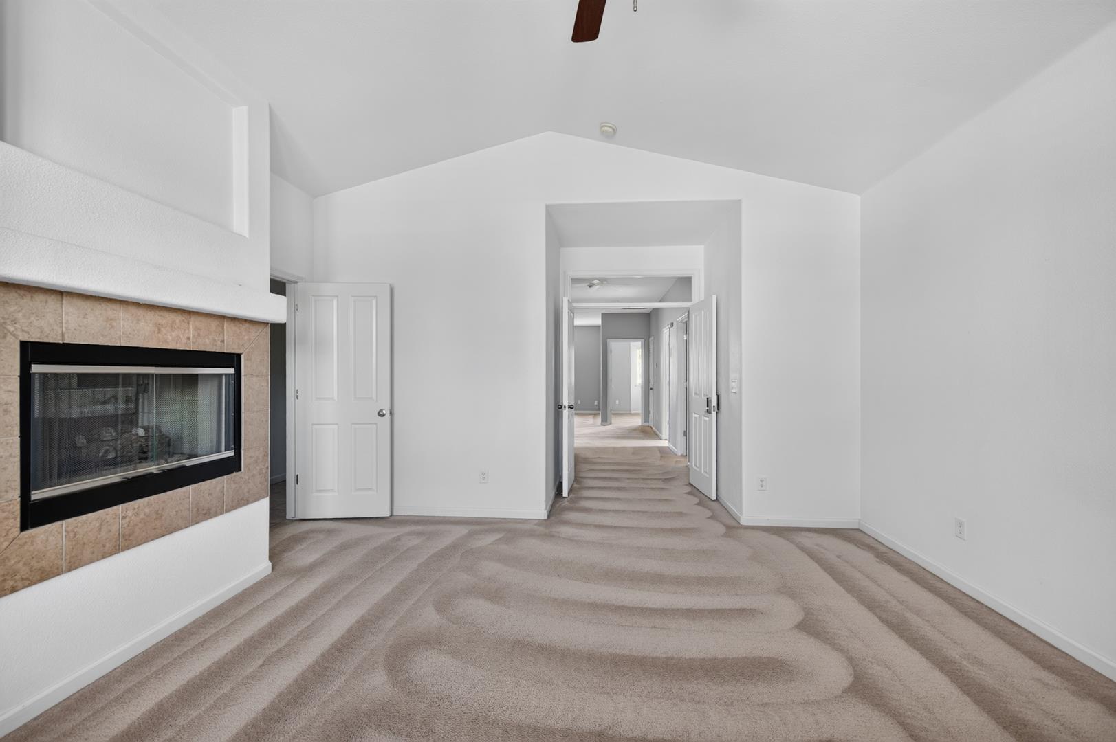 1114 E Oakmont Ave, photo 58