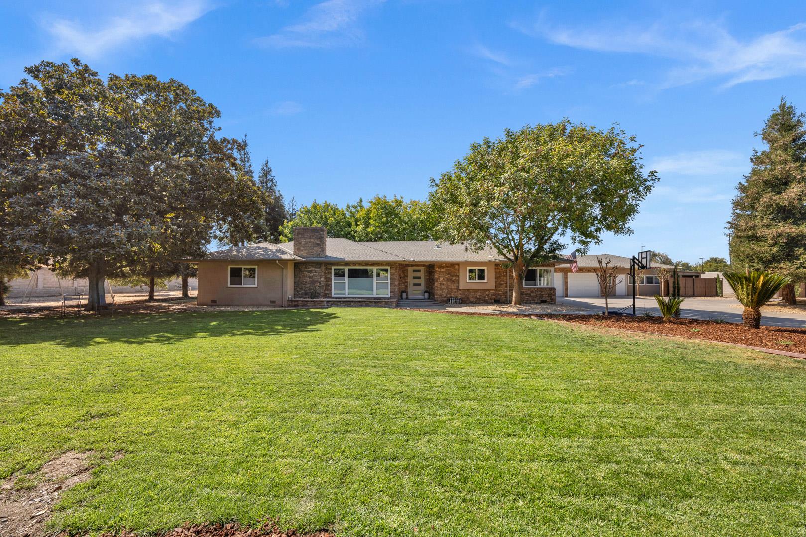4481 N Palm Ave, photo 51