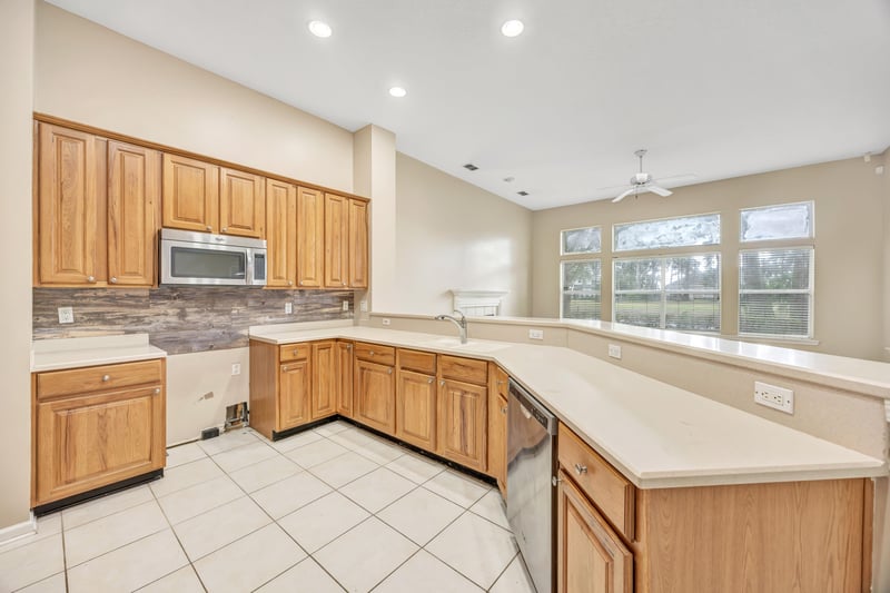 Photo 17 of 13850 Windsor Crown Ct E, Jacksonville, FL 32225, photographed by Megapixeler