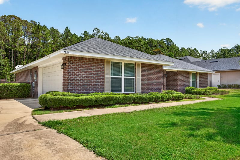 Photo 2 of 7853 Dawsons Creek Dr, Jacksonville, FL 32222, photographed by Megapixeler