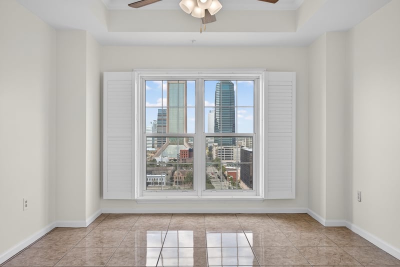 Photo 22 of 400 E Bay St #1502, Jacksonville, FL 32202, photographed by Megapixeler