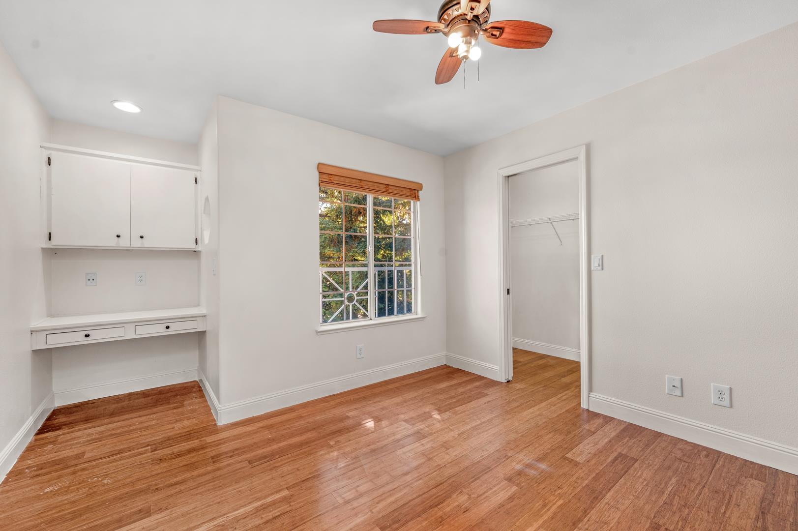 1922 Backowski Ave, photo 34