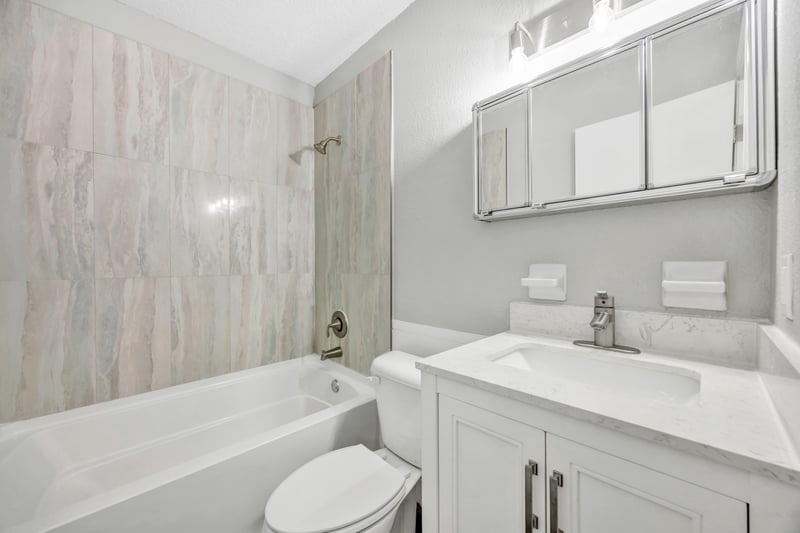 Photo 15 of 1682 Hiram St, Jacksonville, FL 32209, photographed by Megapixeler