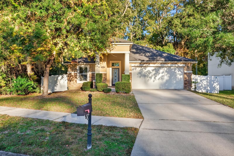 Front at 15885 Bainebridge Dr, Jacksonville, FL 32218