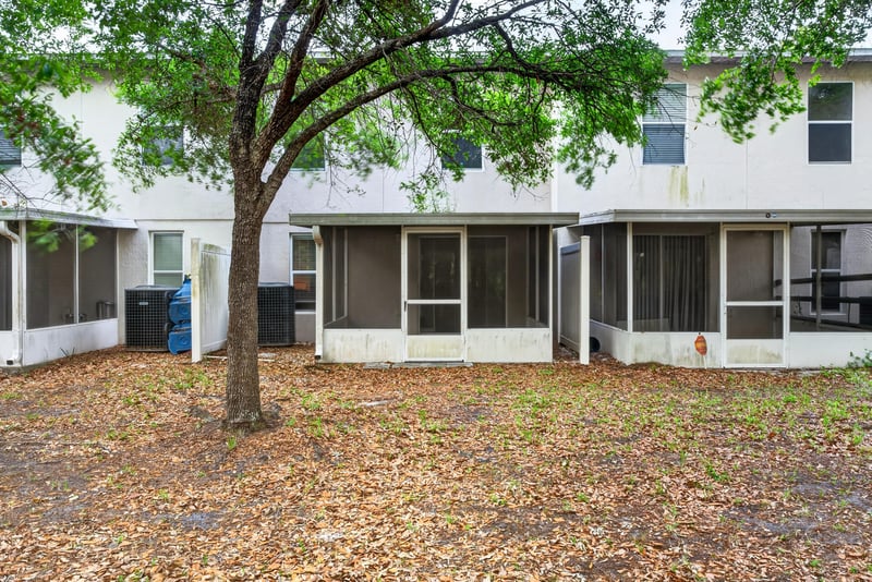 Photo 32 of 11816 Lake Bend Cir, Jacksonville, FL 32218, photographed by Megapixeler