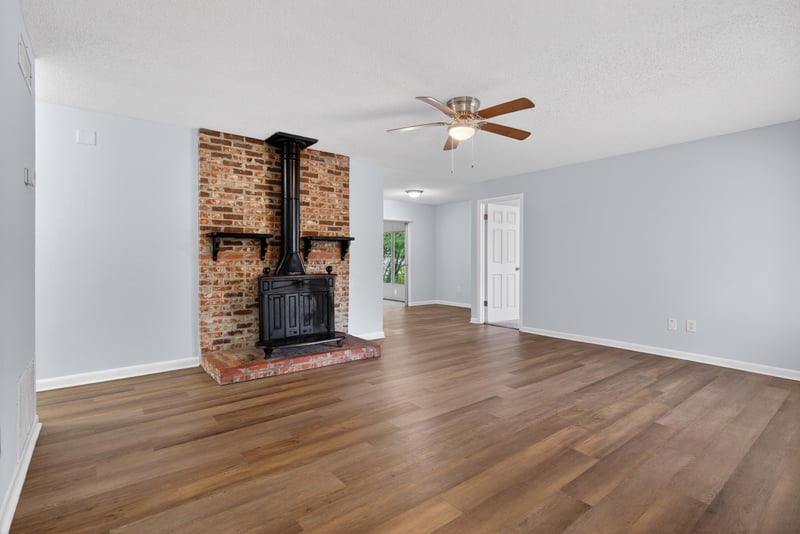 Photo 6 of 8046 Triumph Ln S, Jacksonville, FL 32244, photographed by Megapixeler