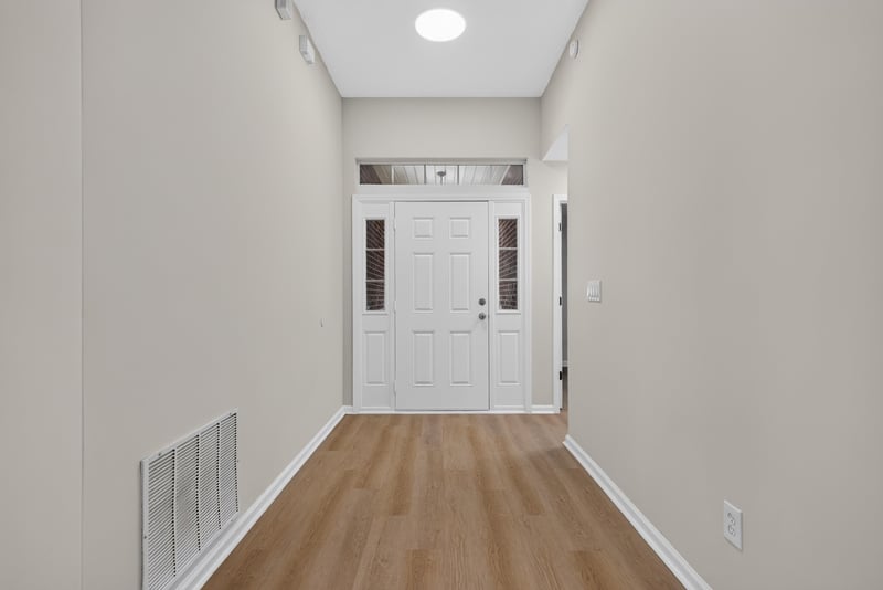 Foyer and front door at 224 Pine Arbor Cir, St. Augustine, FL 32084
