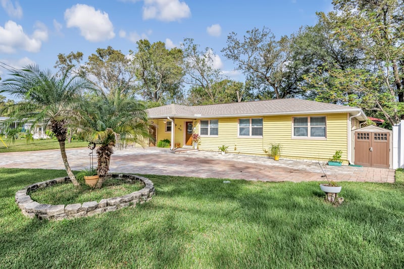 Photo 4 of 6749 Snow White Dr, Jacksonville, FL 32210, photographed by Megapixeler