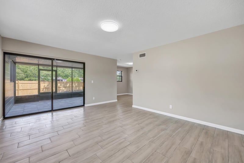 Photo 6 of 10707 Indies Dr N, Jacksonville, FL 32246, photographed by Megapixeler