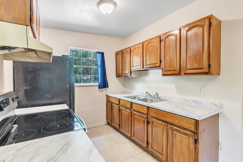 Photo 15 of 4407 Melvin Cir E, Jacksonville, FL 32210, photographed by Megapixeler