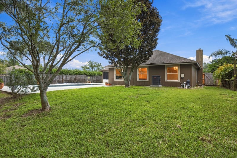 Backyard view, photographed by Megapixeler on Winding Springs Ct, Jacksonville