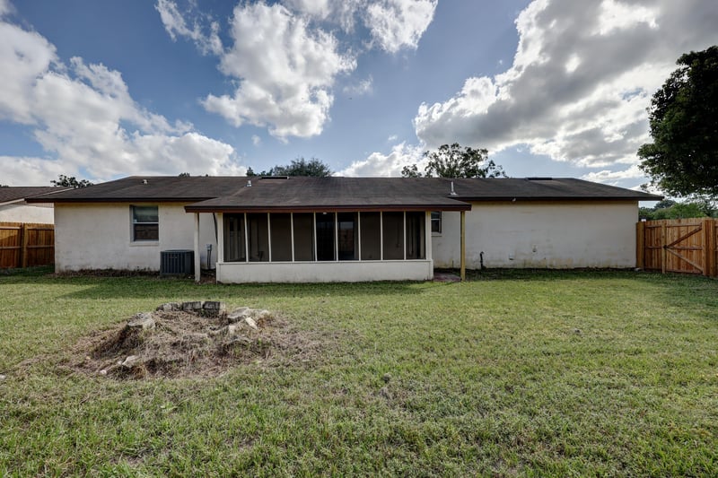 Back at 8903 Kersey Dr, Jacksonville, FL 32216