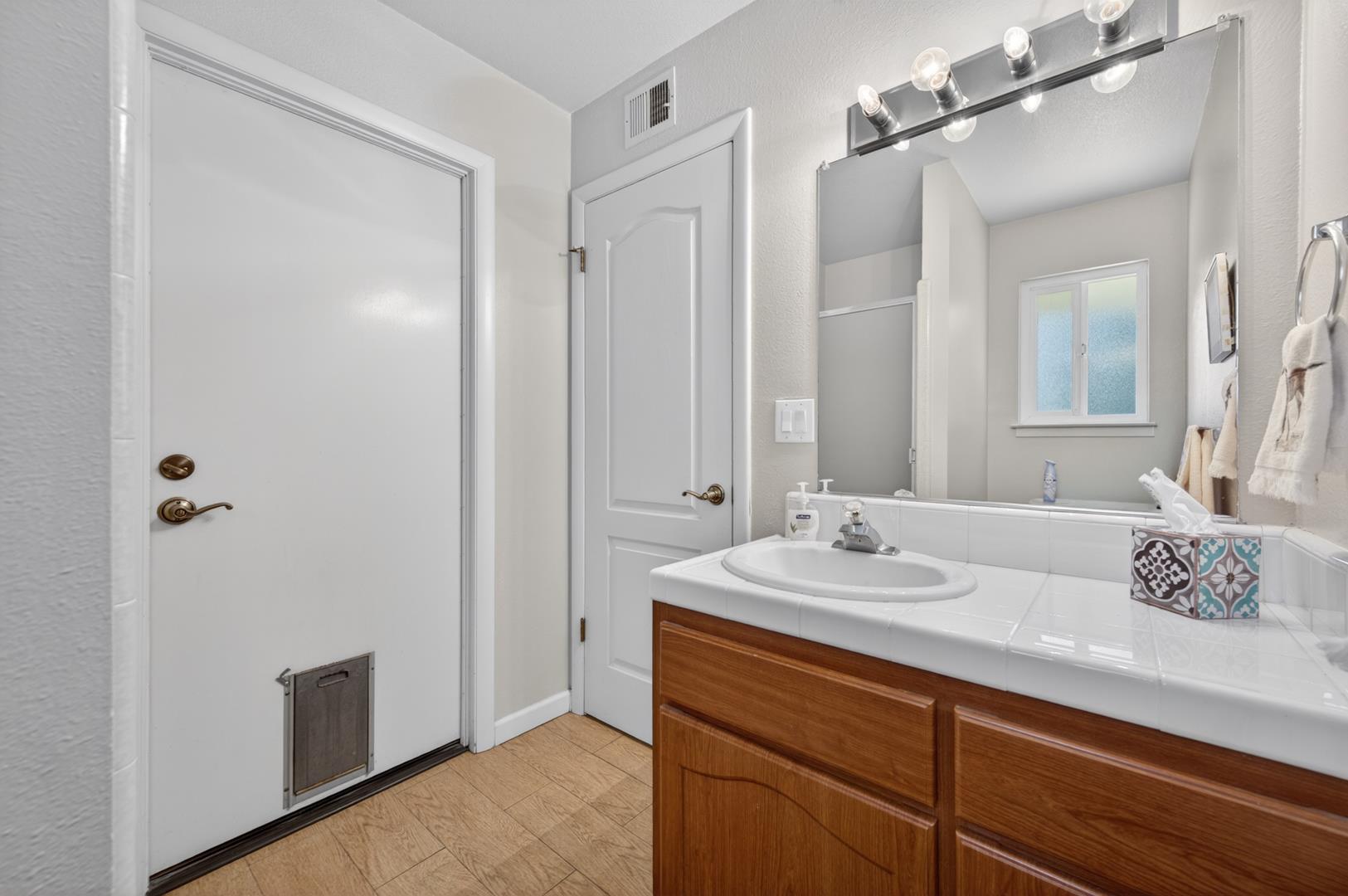 3317 W Alluvial Ave, photo 35