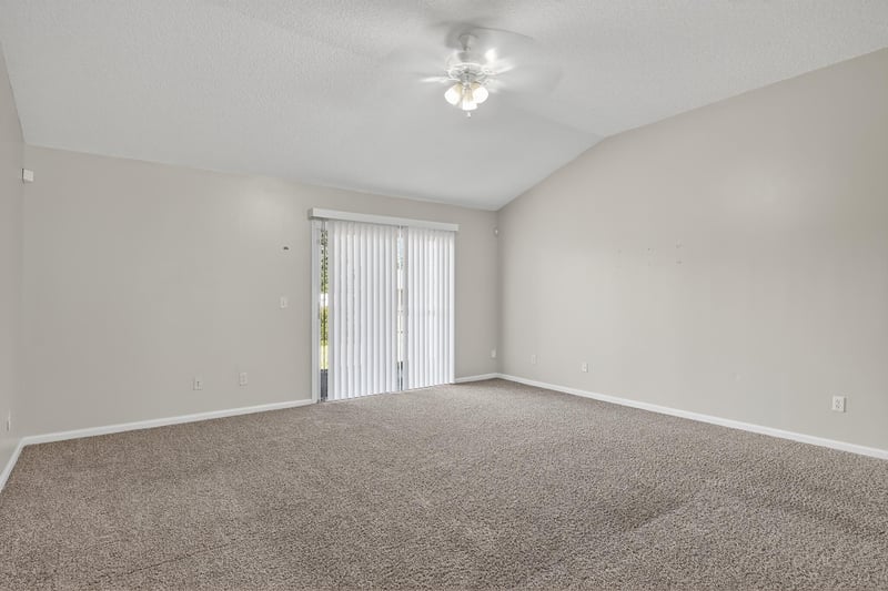 Family Room at 9205 Redtail Dr, Jacksonville, FL 32222