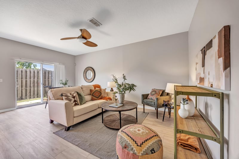 Photo 5 of 5260 Collins Rd unit 907, Jacksonville, FL 32244, photographed by Megapixeler