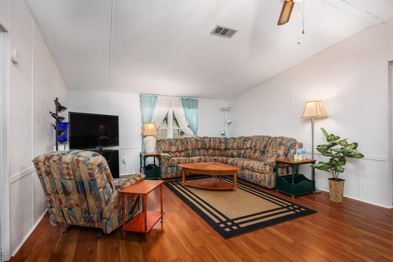 Photo 8 of 500 Chaffee Rd S, Jacksonville, FL 32221, photographed by Megapixeler