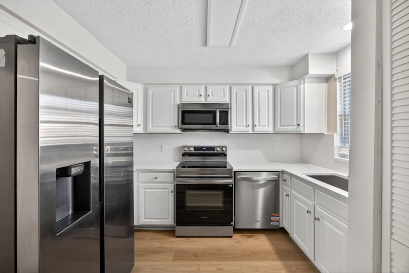 Photo 10 of 4915 Baymeadows Rd, Jacksonville, FL 32217, photographed by Megapixeler