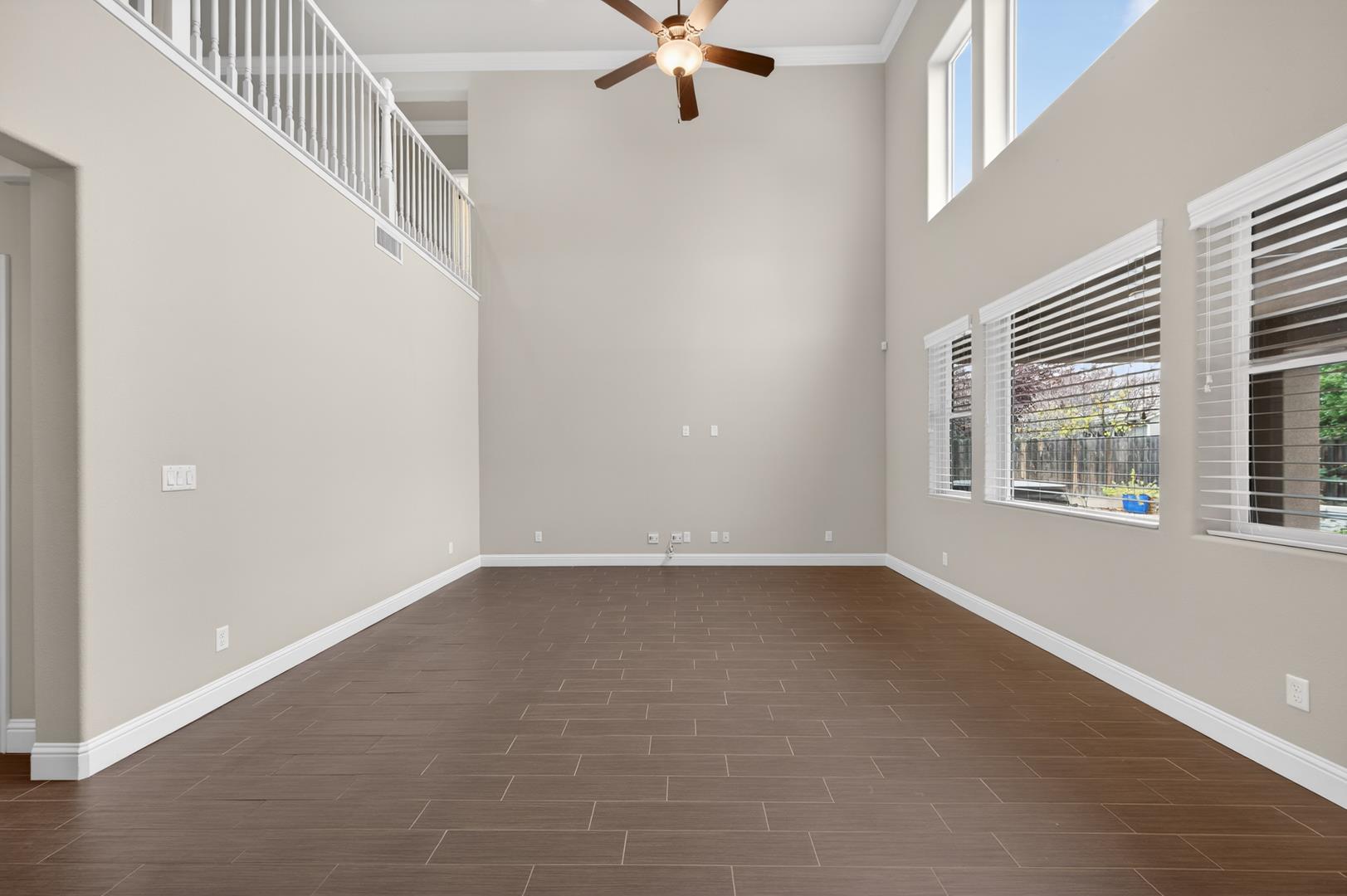 4379 Heritage Ave, photo 11