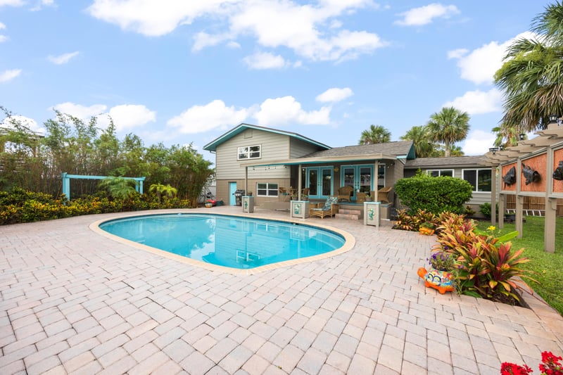 Photo 37 of 3346 Royal Palm Dr, Jacksonville, FL 32250, photographed by Megapixeler