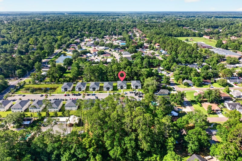 Photo 3 of 7650 Mailes Ct, Jacksonville, FL 32210, photographed by Megapixeler