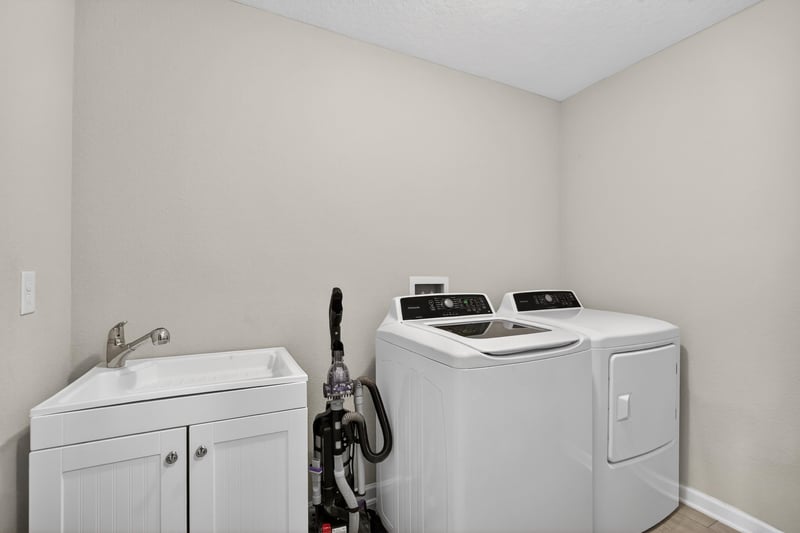 Photo 44 of 11516 Red Koi Dr, Jacksonville, FL 32226, photographed by Megapixeler