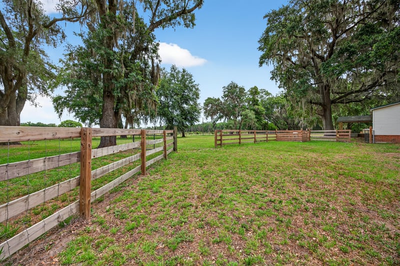 Photo 72 of 11844 SW County Rd 18, Hampton, FL 32044, photographed by Megapixeler