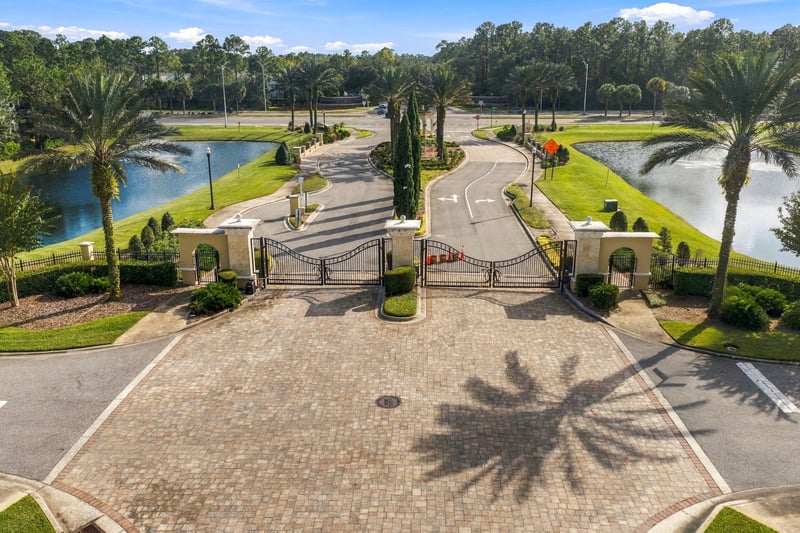 Gated community entrance, photographed by Megapixeler on Lucena Ln, Jacksonville, FL