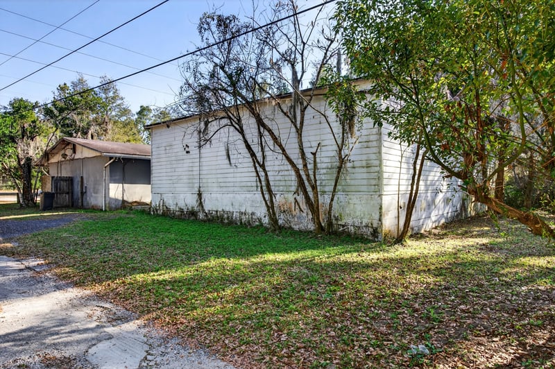 Photo 15 of 9620 Gibson Ave, Jacksonville, FL 32208, photographed by Megapixeler