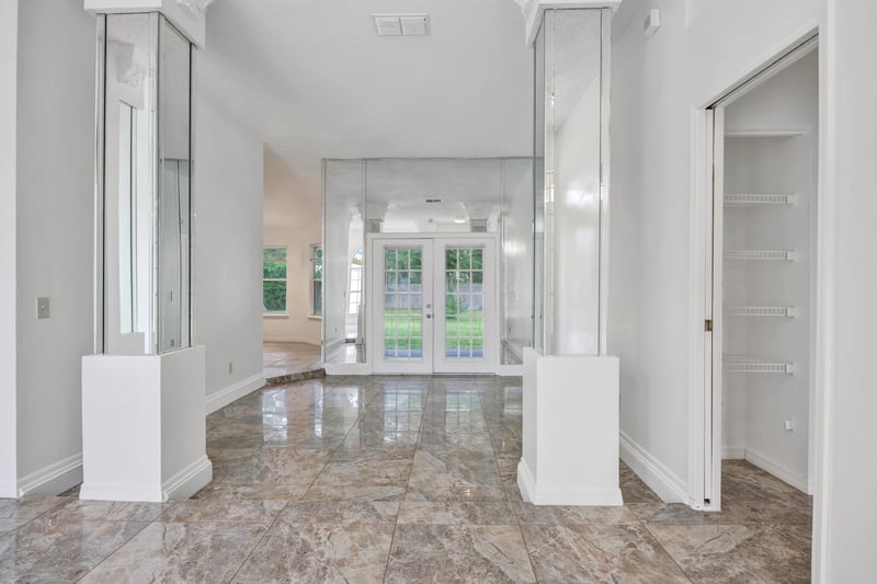 Photo 6 of 435 Jax Estates Dr N, Jacksonville, FL 32218, photographed by Megapixeler