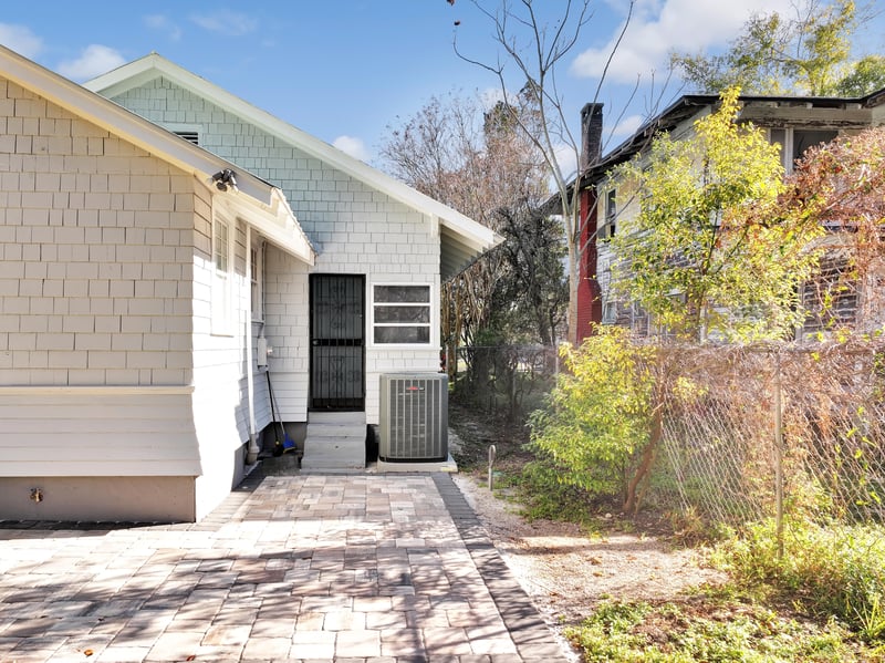 Photo 31 of 2587 Forbes St, Jacksonville, FL 32204, photographed by Megapixeler